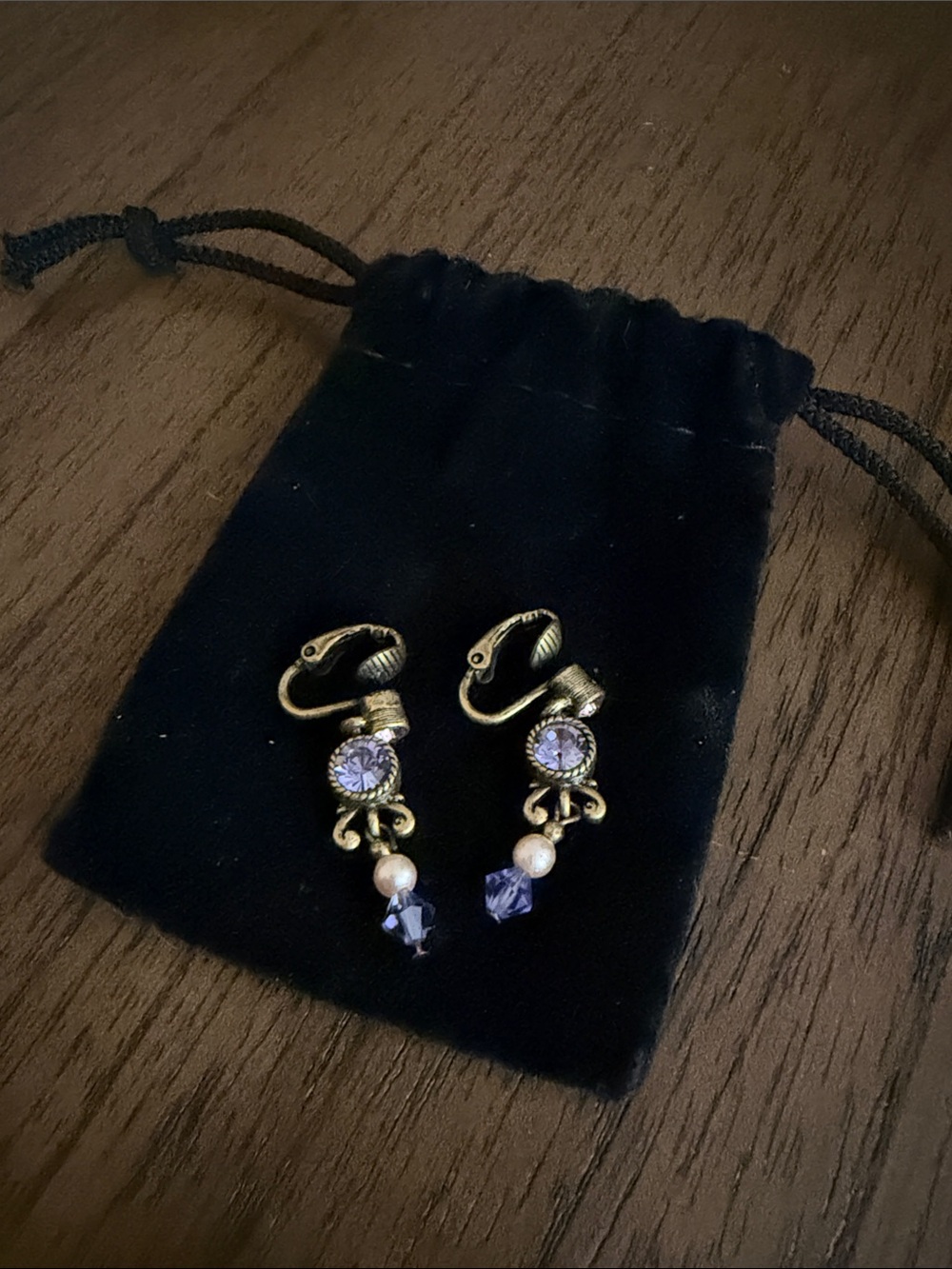 Vintage-Inspired Purple Crystal Drop Clip-On Earrings